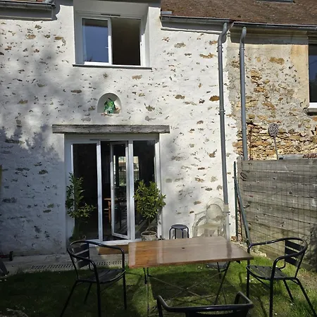 La Maison De Gourgandin Сasa de vacaciones Coulommiers